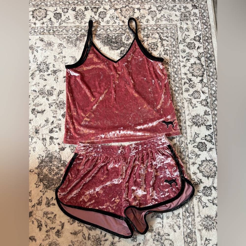 PINK Victoria's Secret Velvet Pajama Set in Rose and Black